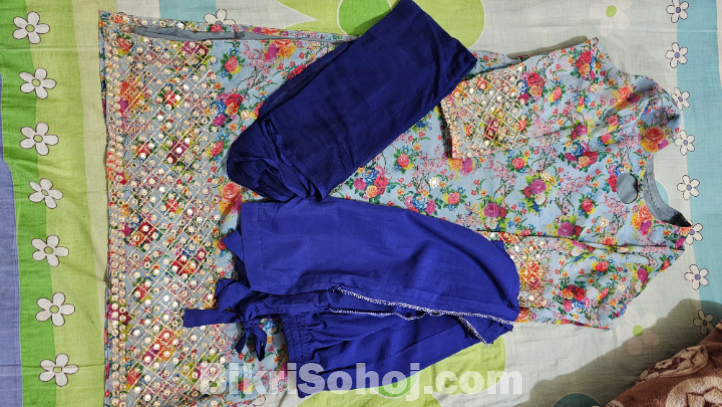 সালোয়ার কামিজ